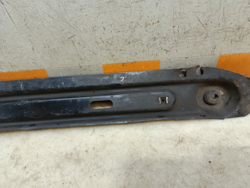 Балка подрадиаторная