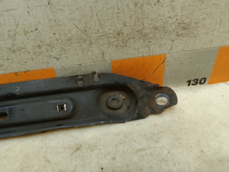 Балка подрадиаторная