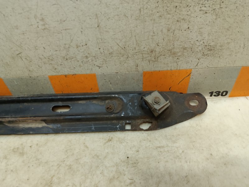 Балка подрадиаторная