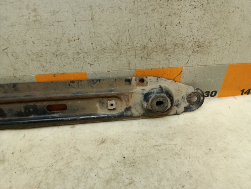 Балка подрадиаторная