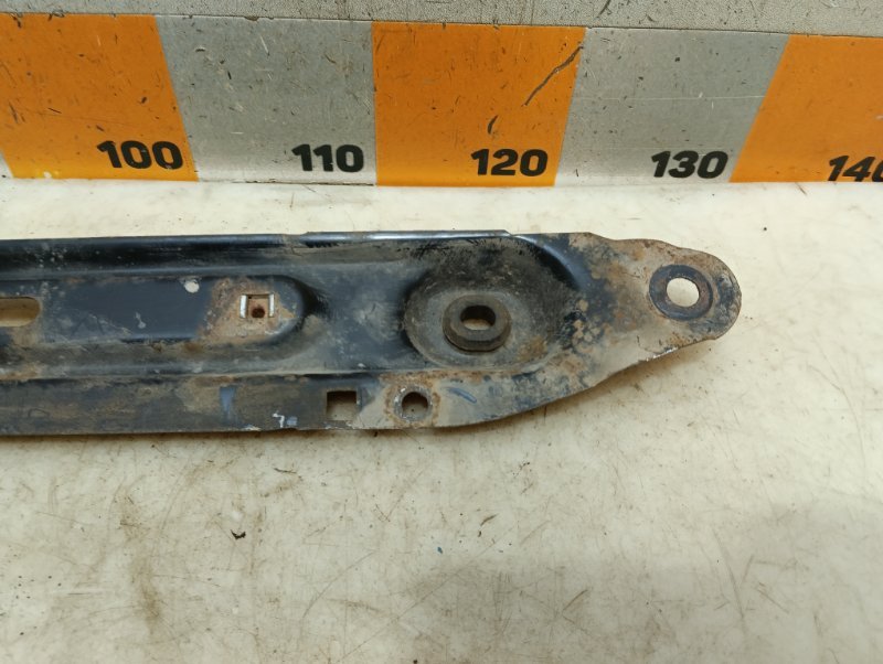 Балка подрадиаторная