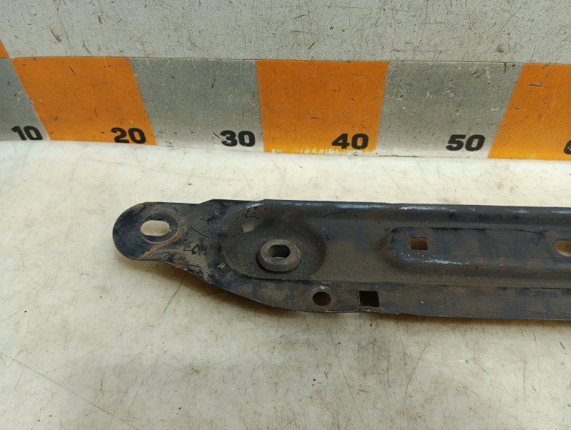 Балка подрадиаторная