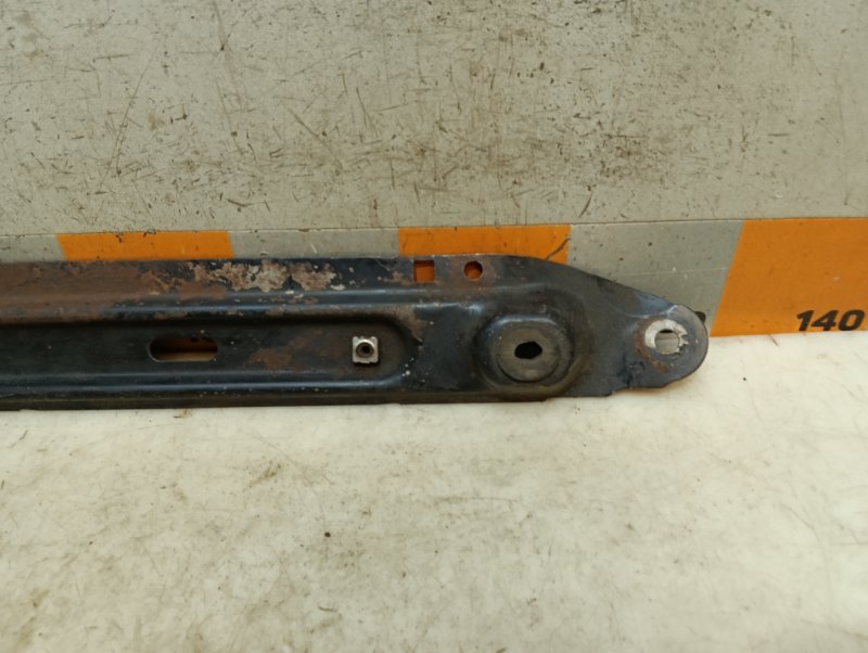 Балка подрадиаторная