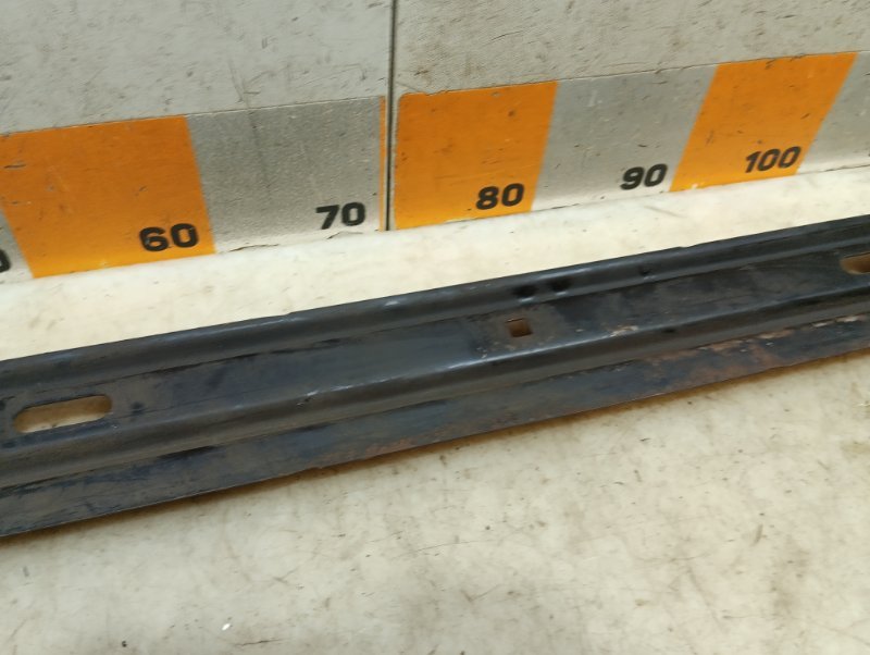 Балка подрадиаторная