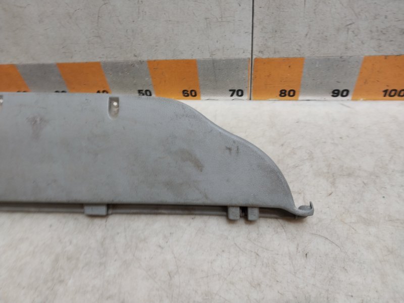 Держатель задней полки