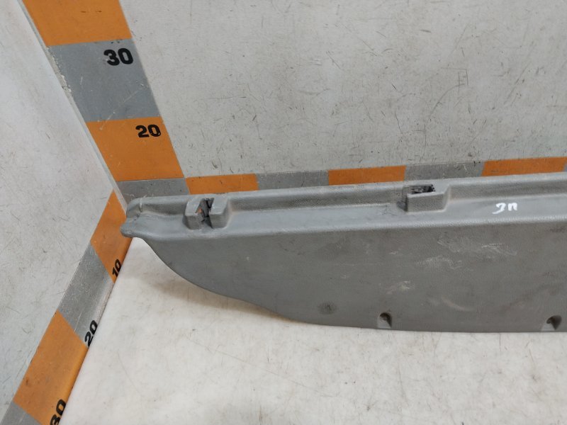 Держатель задней полки