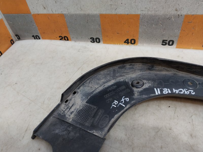 Брызговик передний левый