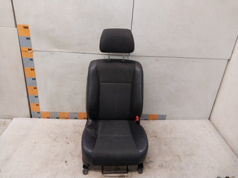 Сиденье переднее правое