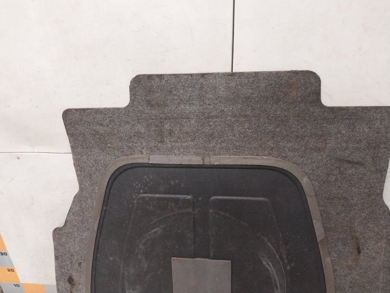 Пол багажника