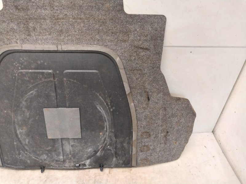 Пол багажника