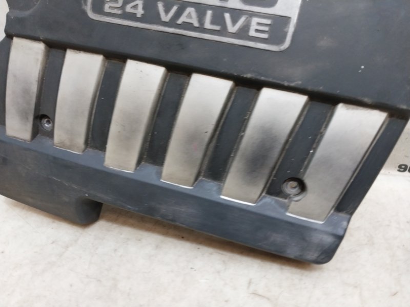 Крышка двигателя