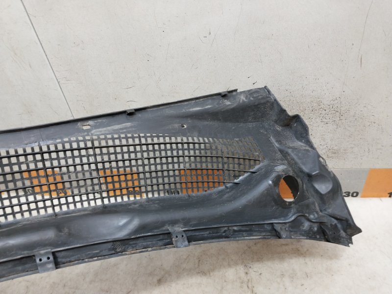 Решетка стеклоочистителей (Жабо)