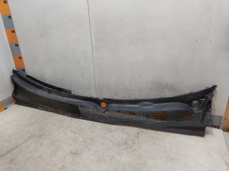 Решетка стеклоочистителей (Жабо)