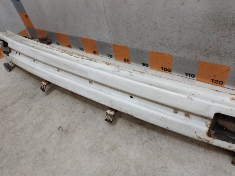 Усилитель заднего бампера