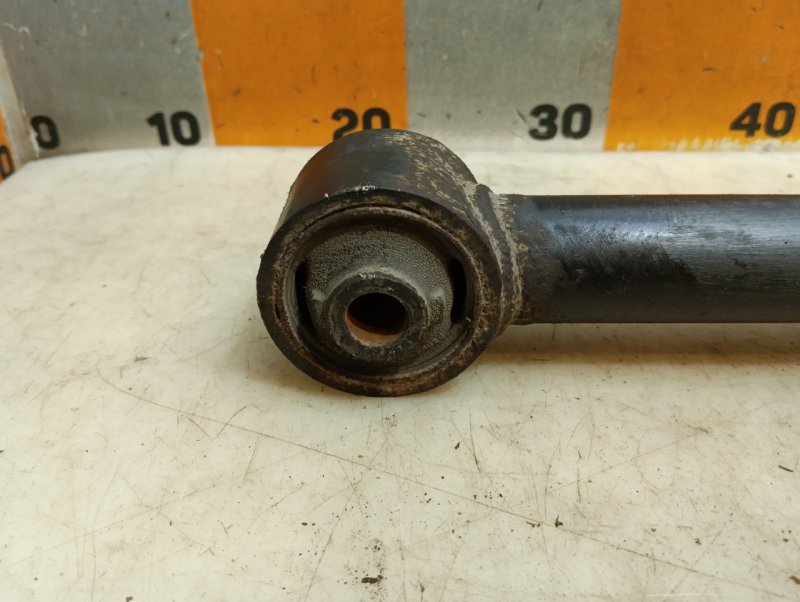 Тяга задняя продольная