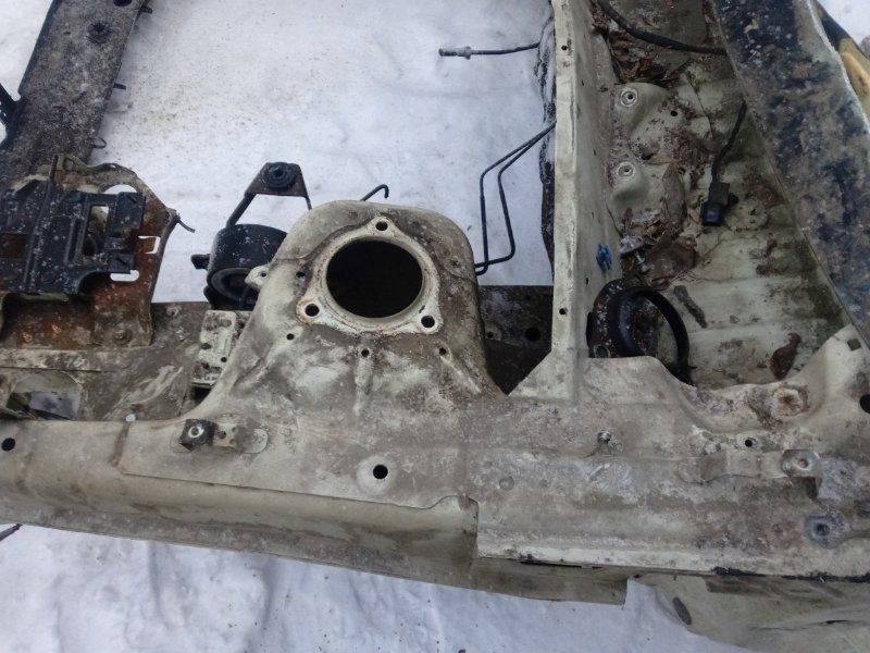 Лонжерон передний левый