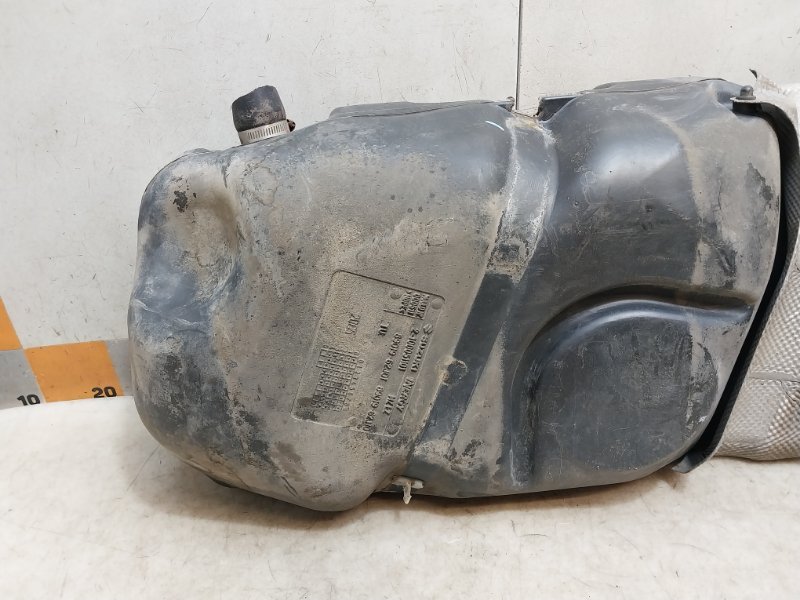 Бак топливный