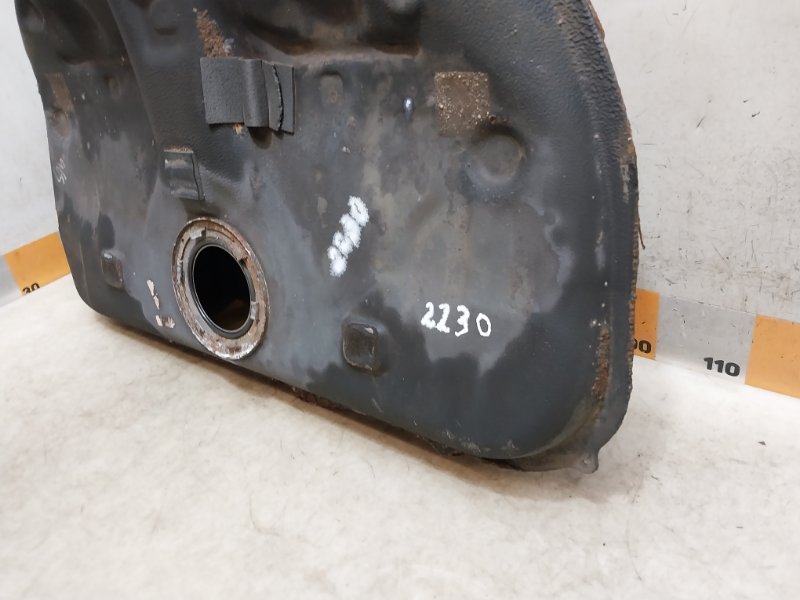 Бак топливный