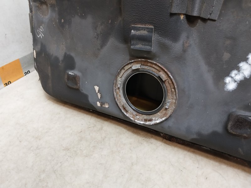 Бак топливный