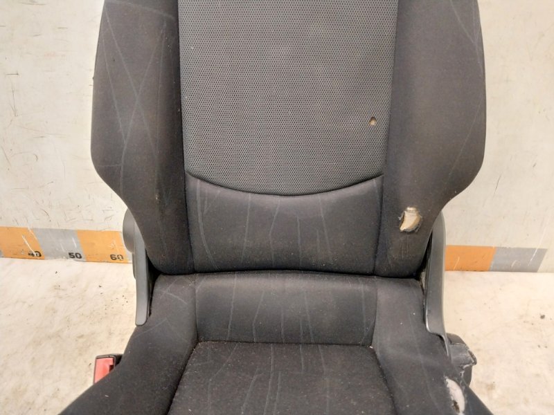 Сиденье переднее левое