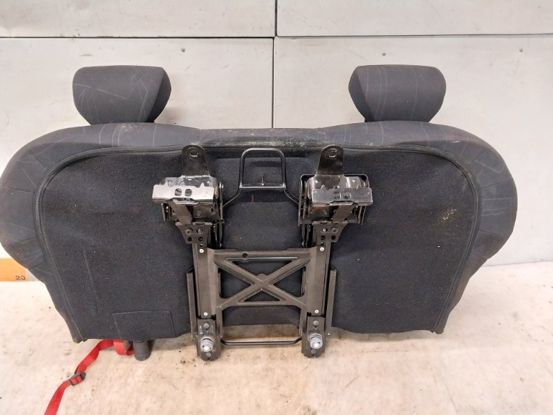 Сиденье салонное