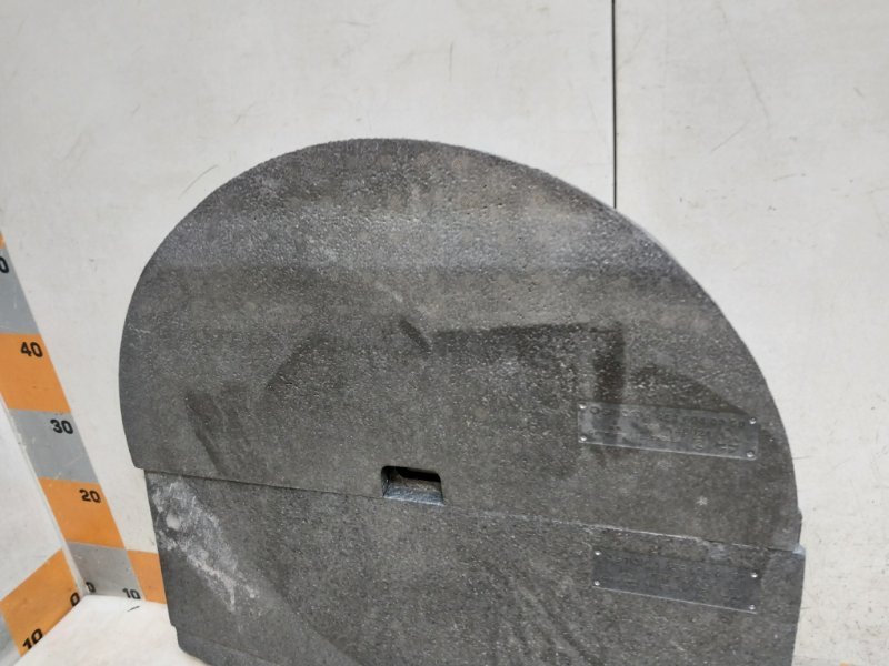 Пол багажника