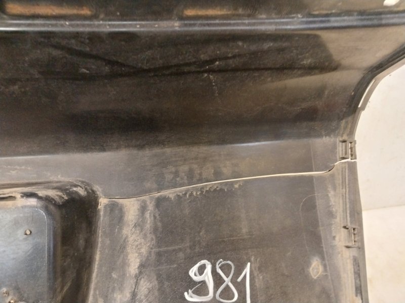 Бампер задний