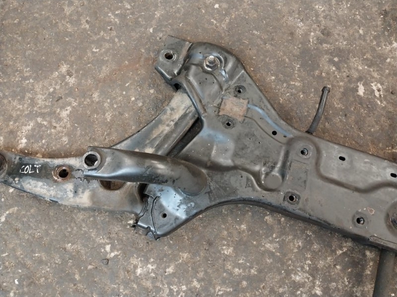 Балка подмоторная