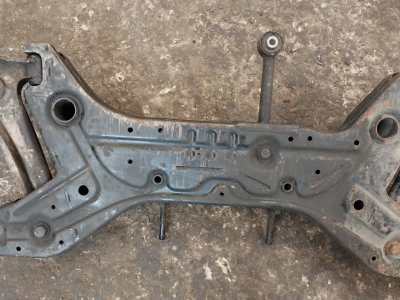 Балка подмоторная