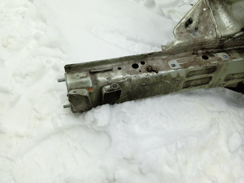 Кузовной элемент