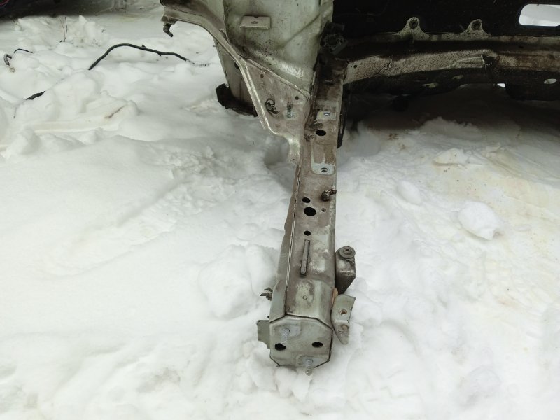 Кузовной элемент