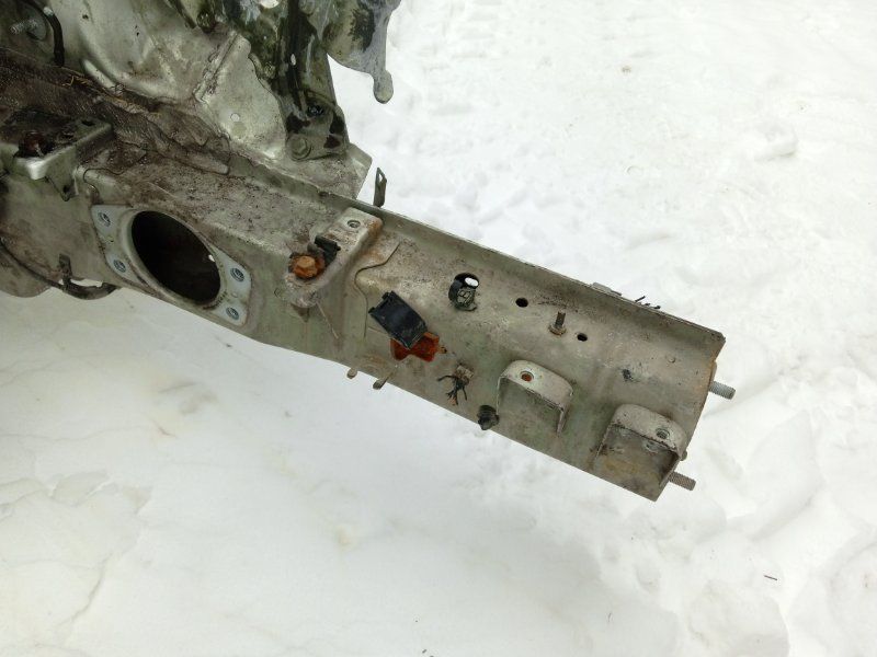 Лонжерон передний левый