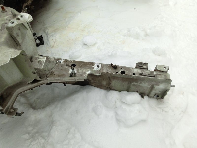 Лонжерон передний правый