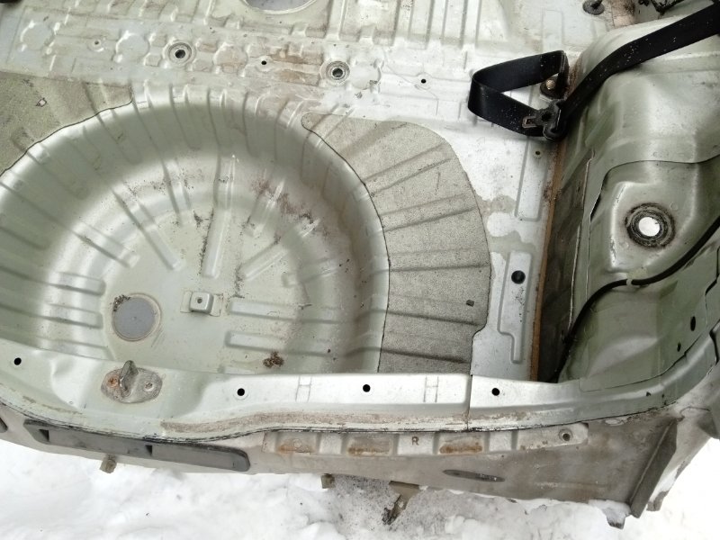 Кузовной элемент