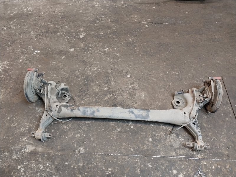 Балка задняя