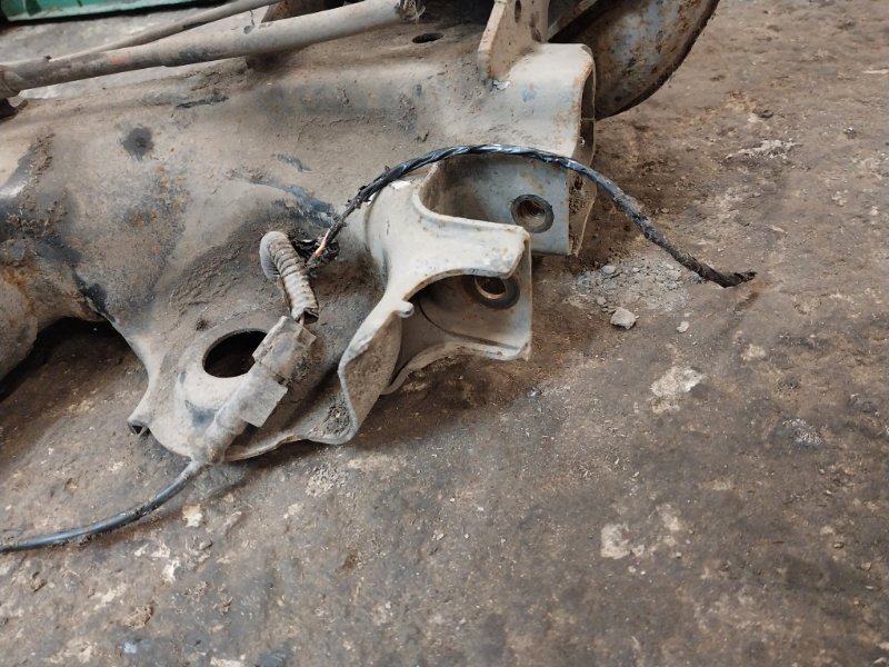 Балка задняя