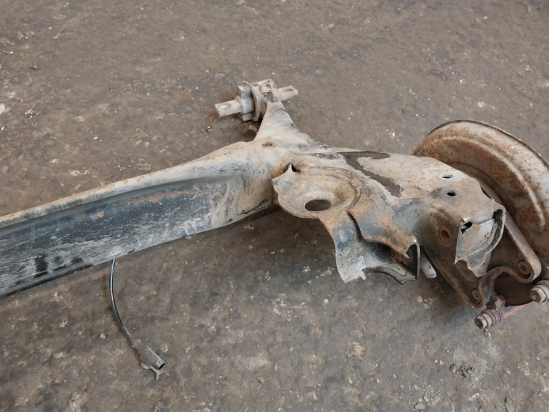 Балка задняя