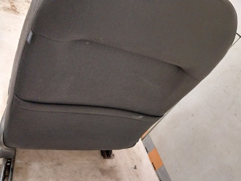 Сиденье переднее левое