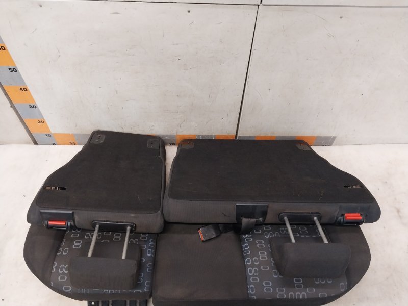 Сиденье салонное