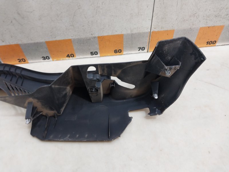 Держатель задней полки