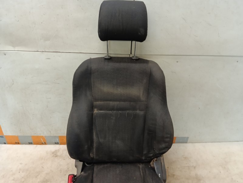 Сиденье переднее левое