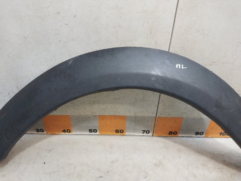 Накладка переднего крыла левого