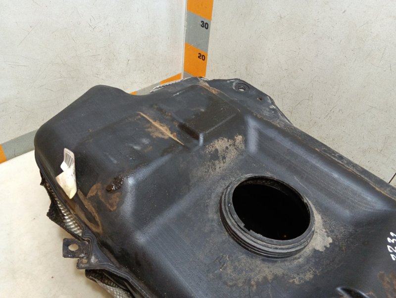 Бак топливный