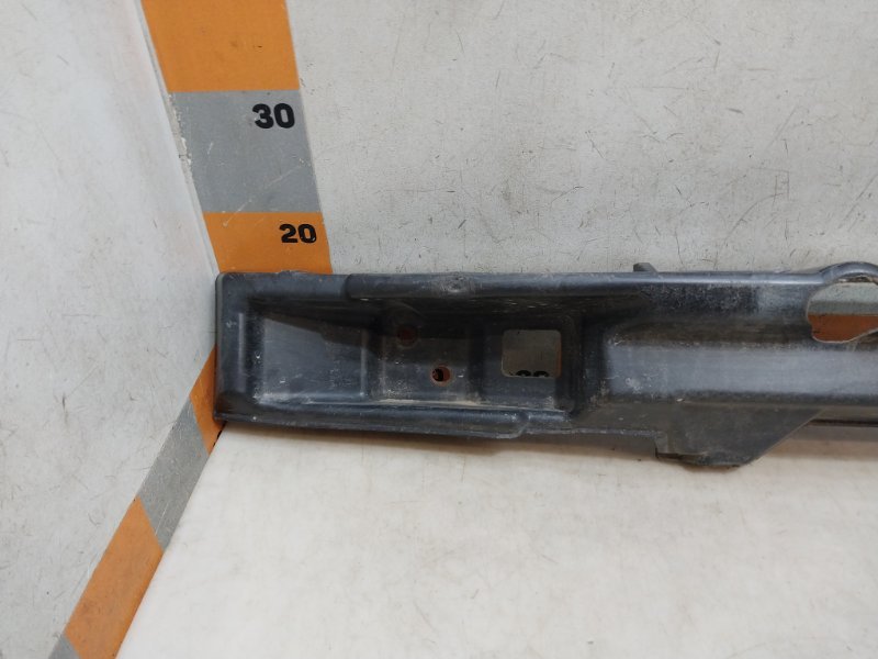 Усилитель заднего бампера