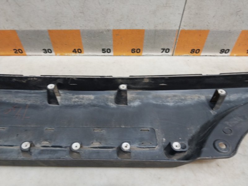 Накладка двери багажника