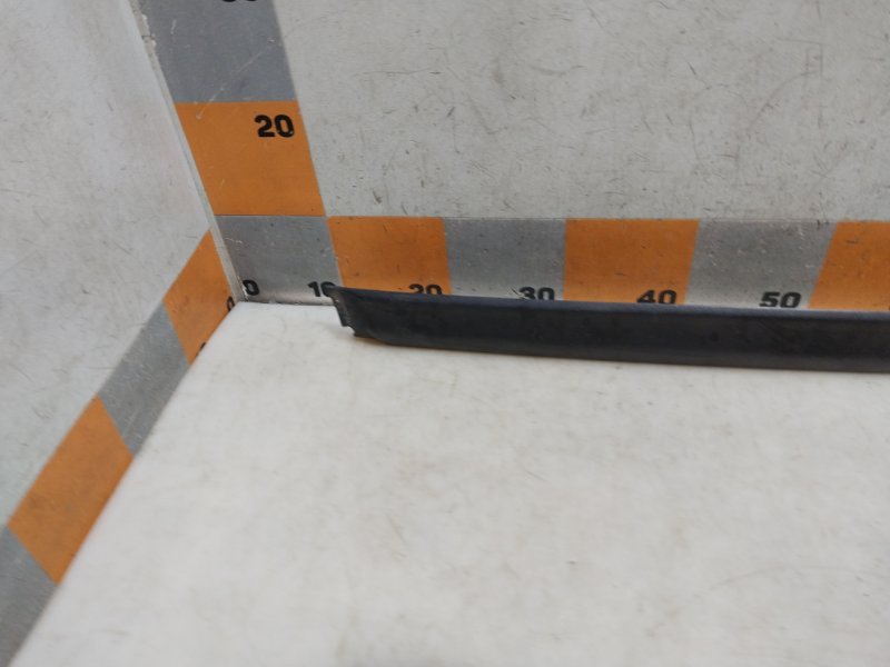 Накладка двери багажника