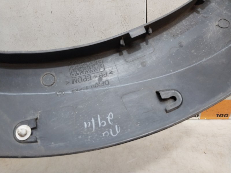 Накладка двери задней левой