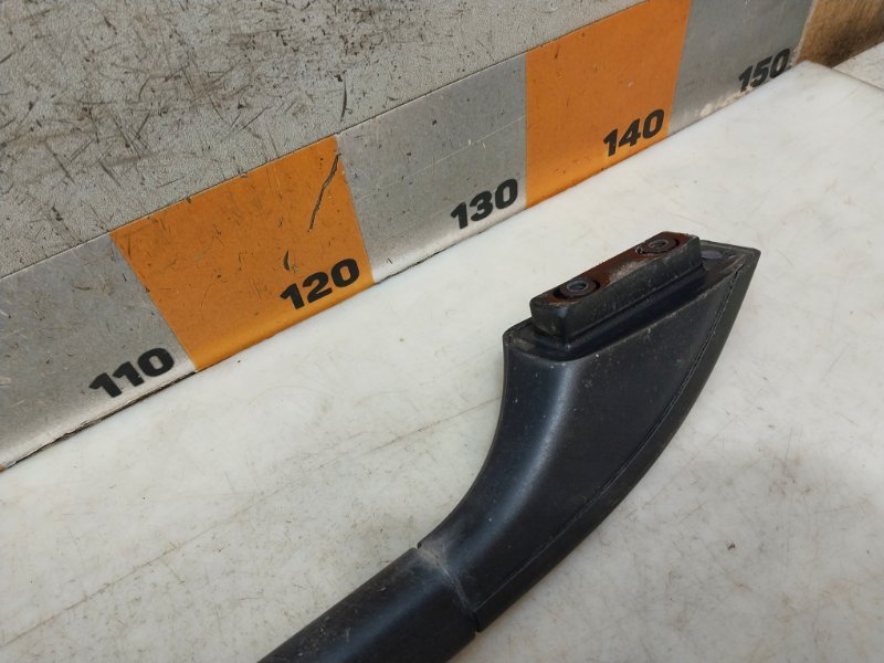 Рейлинг (релинг) левый (планка на крышу)