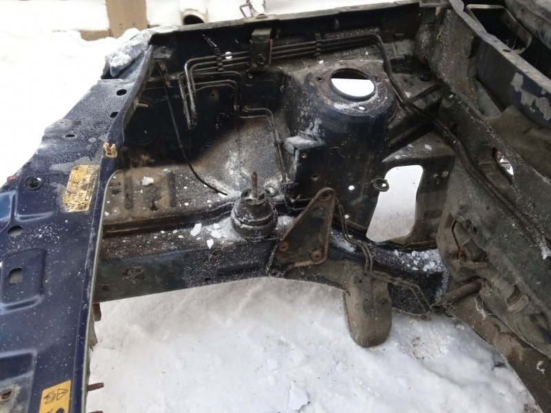 Кузовной элемент