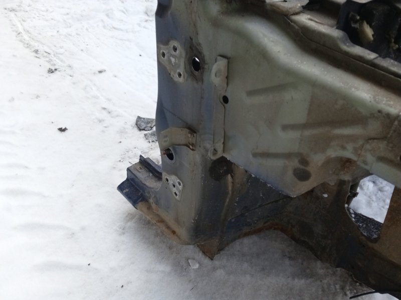 Кузовной элемент